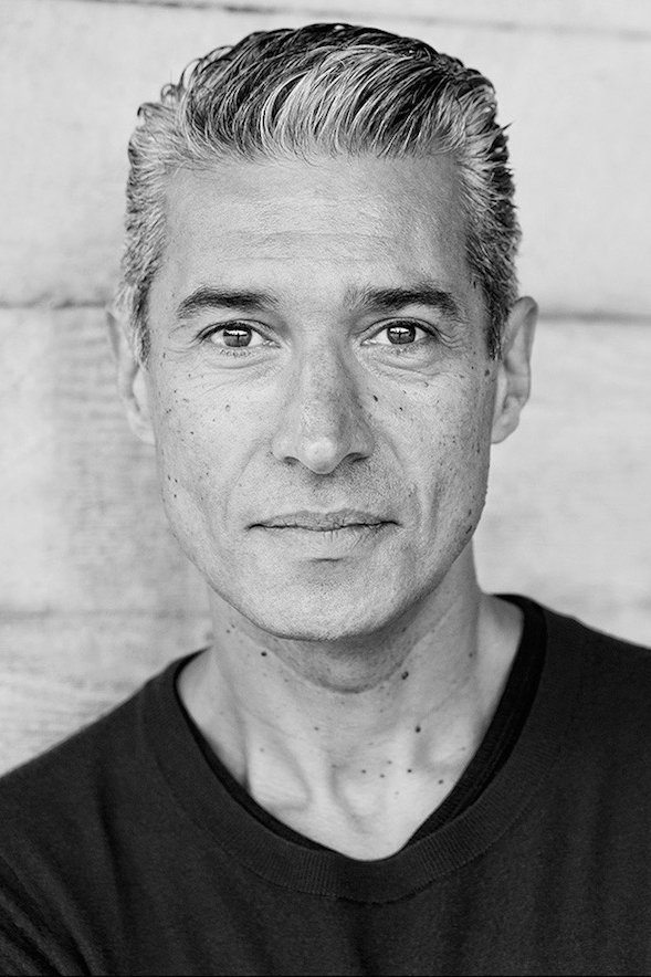 et billede af Silas Carson