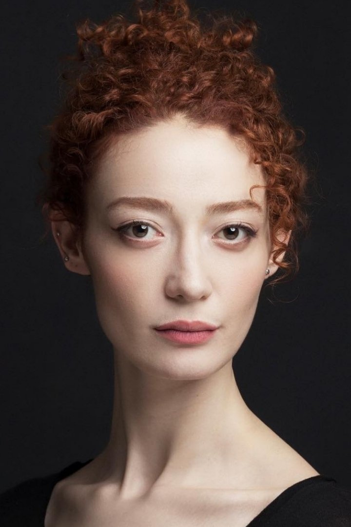 et billede af Özlem Öçalmaz