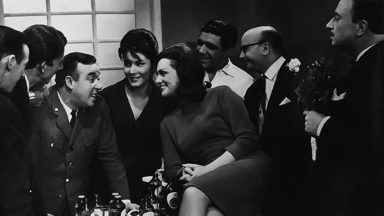 Pão, Amor e... Totobola (1964)