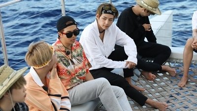 BTS: Bon Voyage