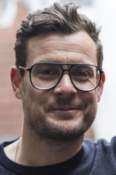 et billede af Simon Bonde