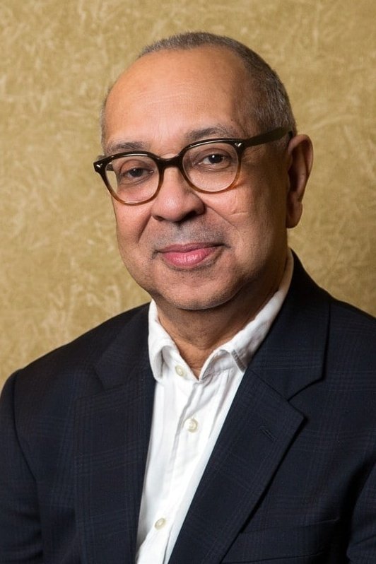 et billede af George C. Wolfe