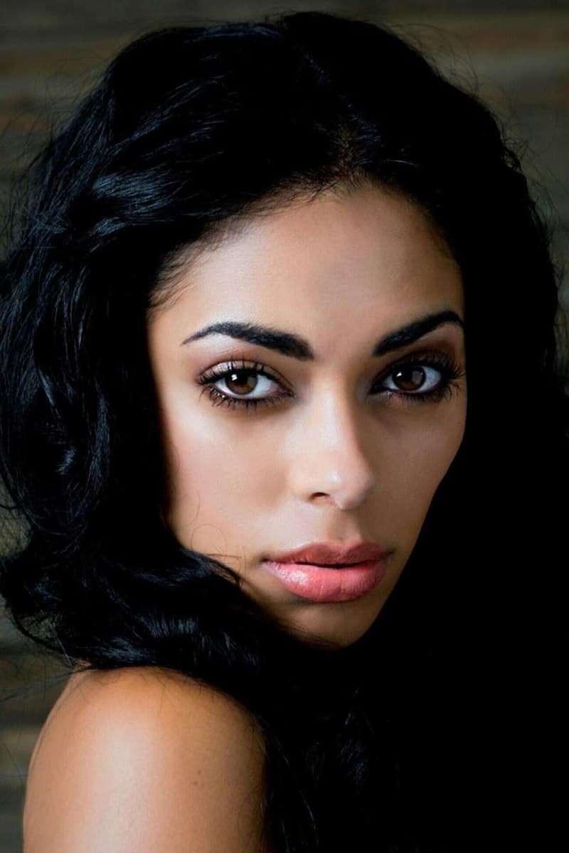 et billede af Shelley Nicole