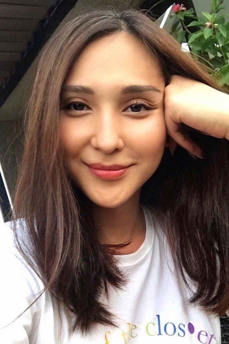 et billede af Dena Rachman