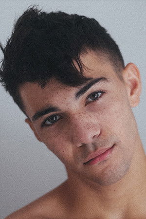 et billede af Alex Riley