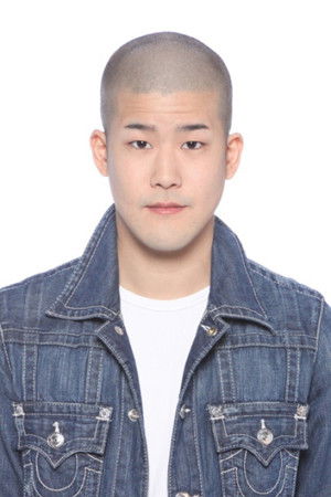 et billede af Shun Miyazato