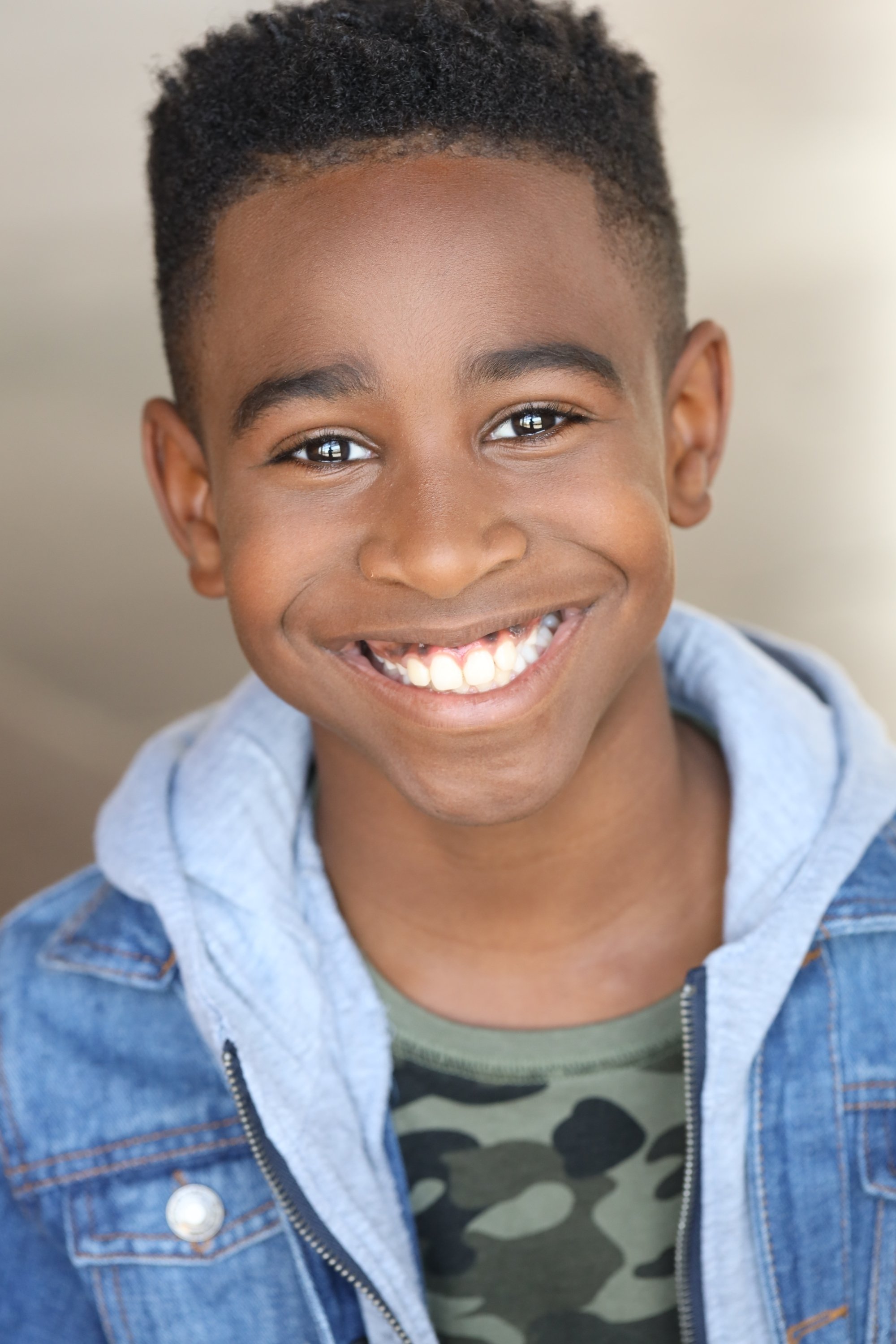 et billede af Amos Kaden Chea