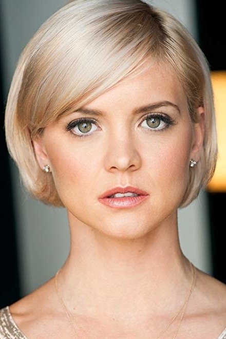 et billede af Janelle Odair