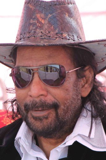 et billede af Iqbal Durrani