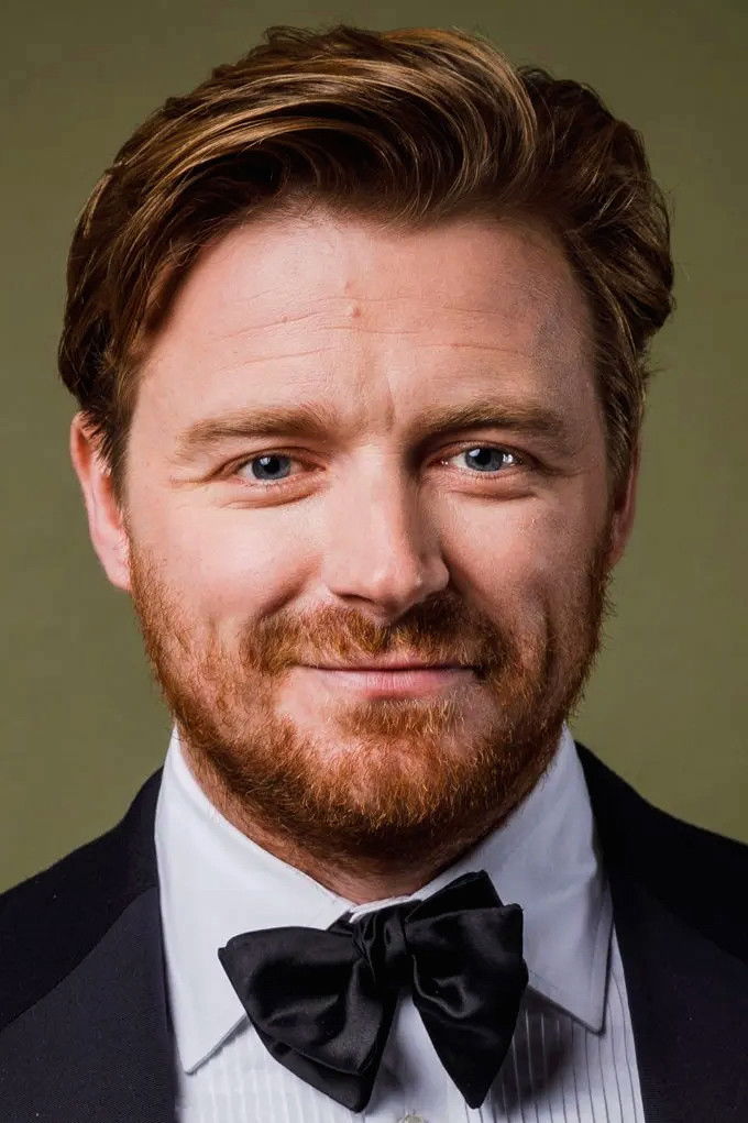 et billede af Jack Lowden