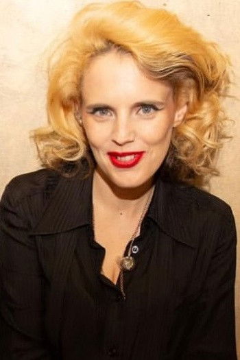 et billede af Anna Calvi