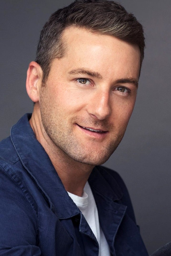 et billede af Emmett Skilton