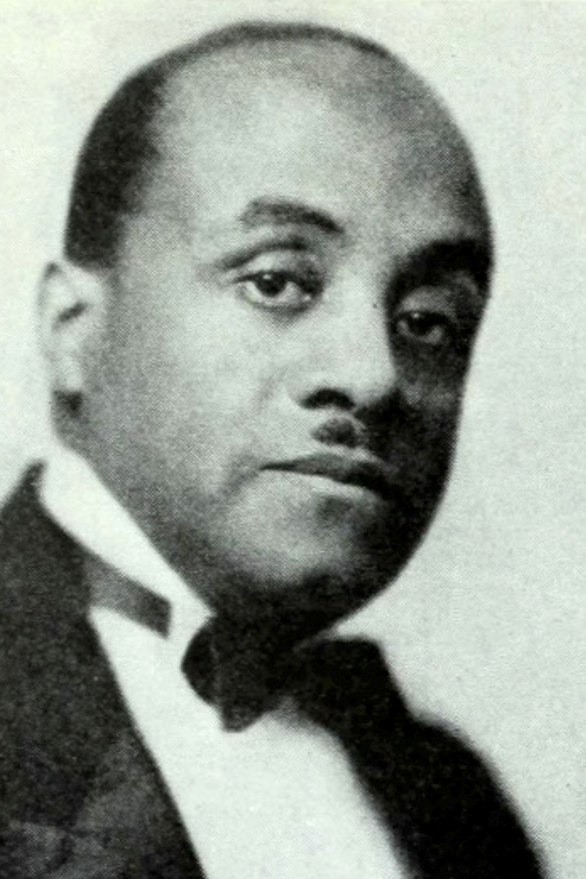 et billede af Donald Heywood