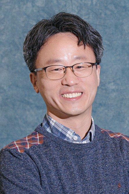 et billede af Lee Hyuk-rae