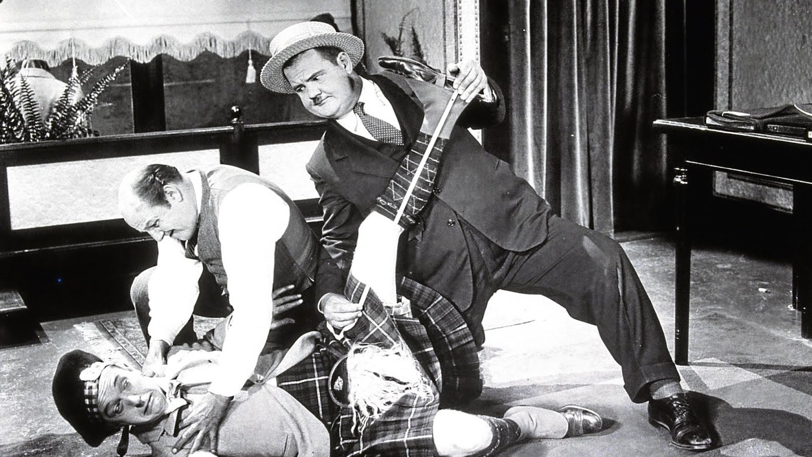 Putting Pants on Philip (1927)