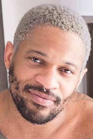 et billede af Anthony Grey