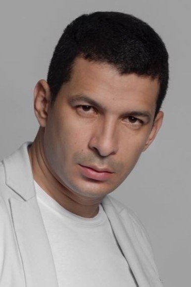 Andres Estrada's picture in the cast
