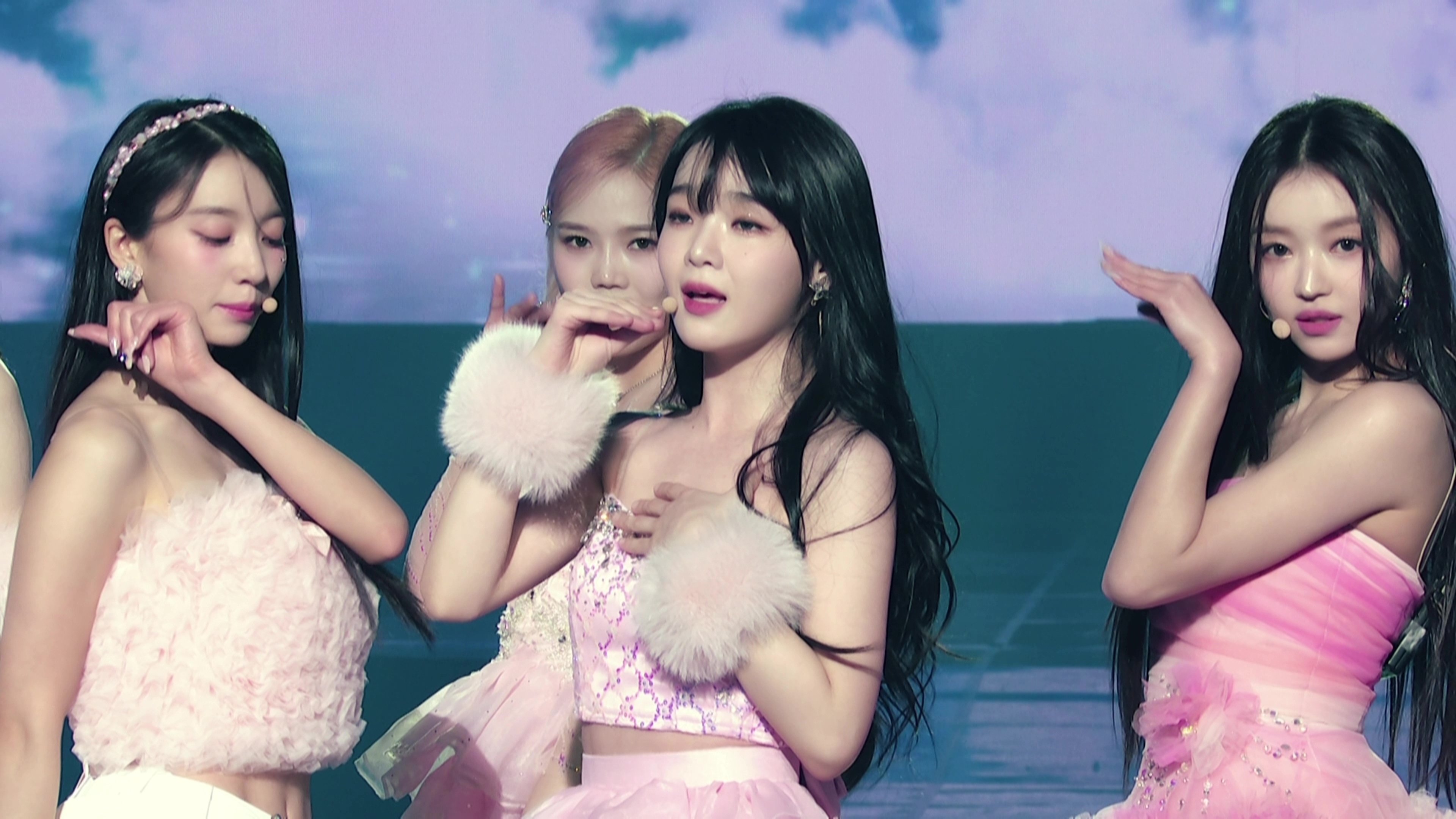 Imagem do Filme OH MY GIRL 2023 FAN CONCERT [OH MY LAND]