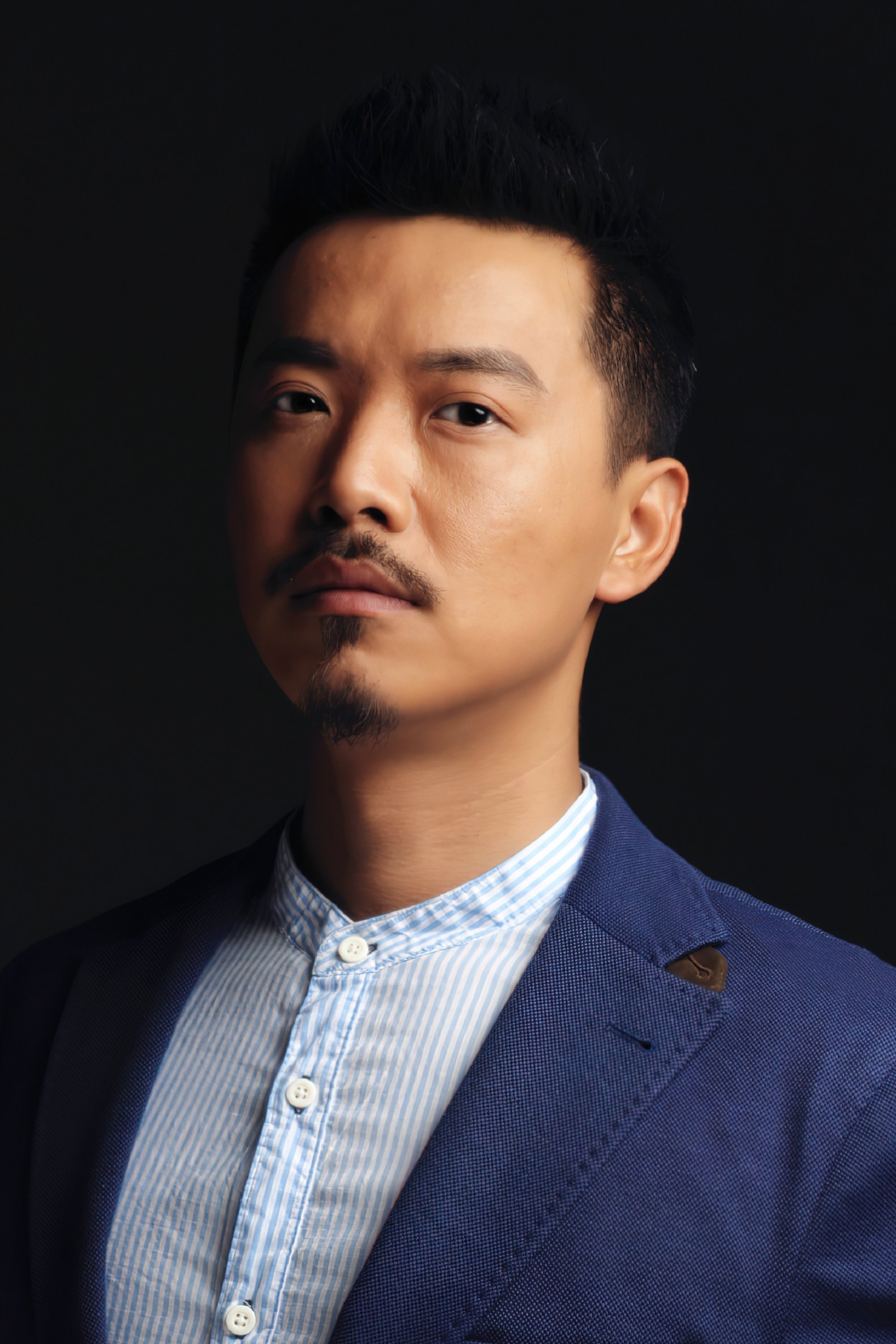 Xiang Bin's picture in the cast