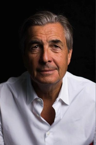 et billede af Andy Harries