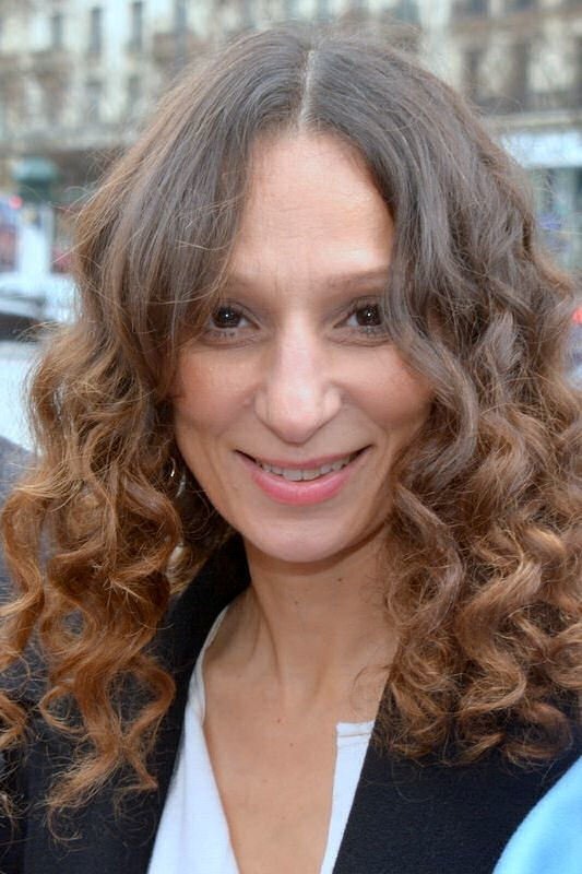 et billede af Houda Benyamina