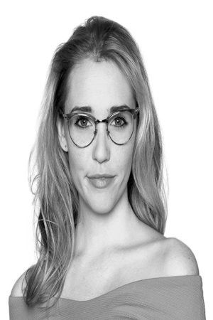 et billede af Maeve Harris