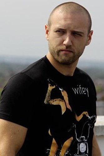 English Frank's picture in the cast