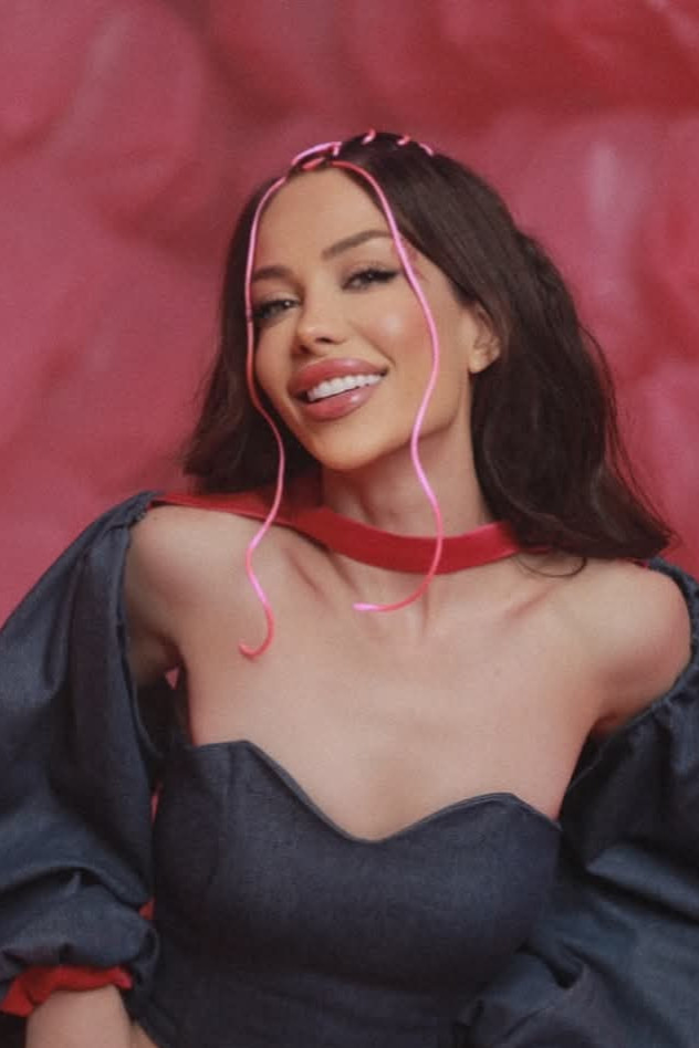 et billede af Sona Yesayan