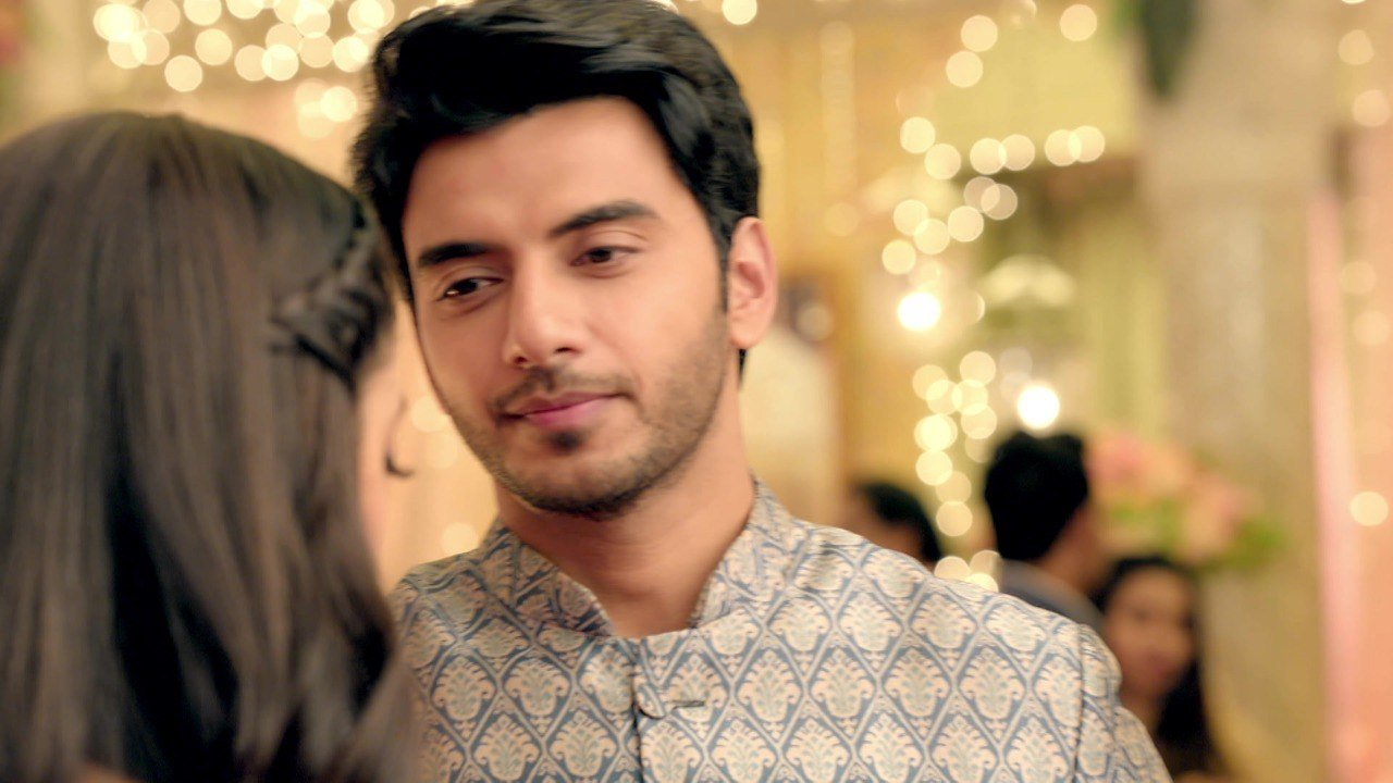 Thumbnail for Aman, Roshni Shake a Leg Season 1 Episode 68
