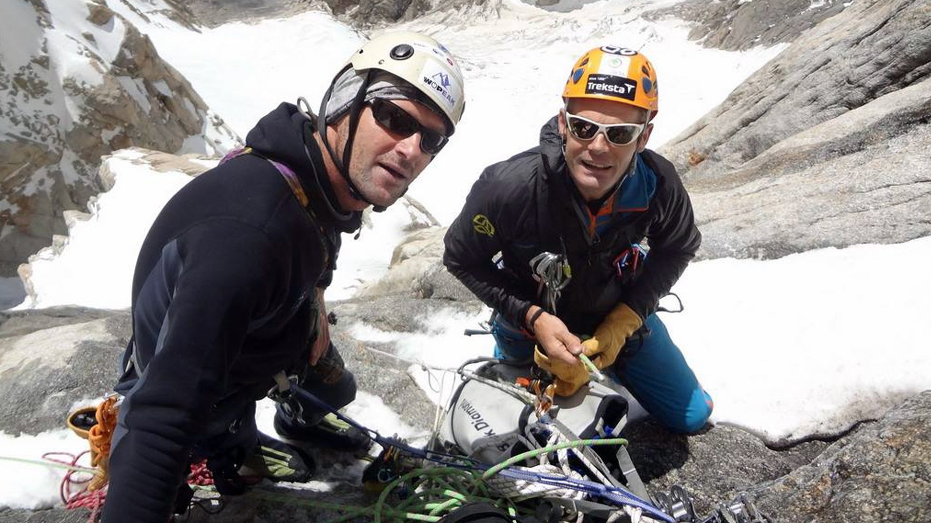 2T on Paiju Peak (2015)