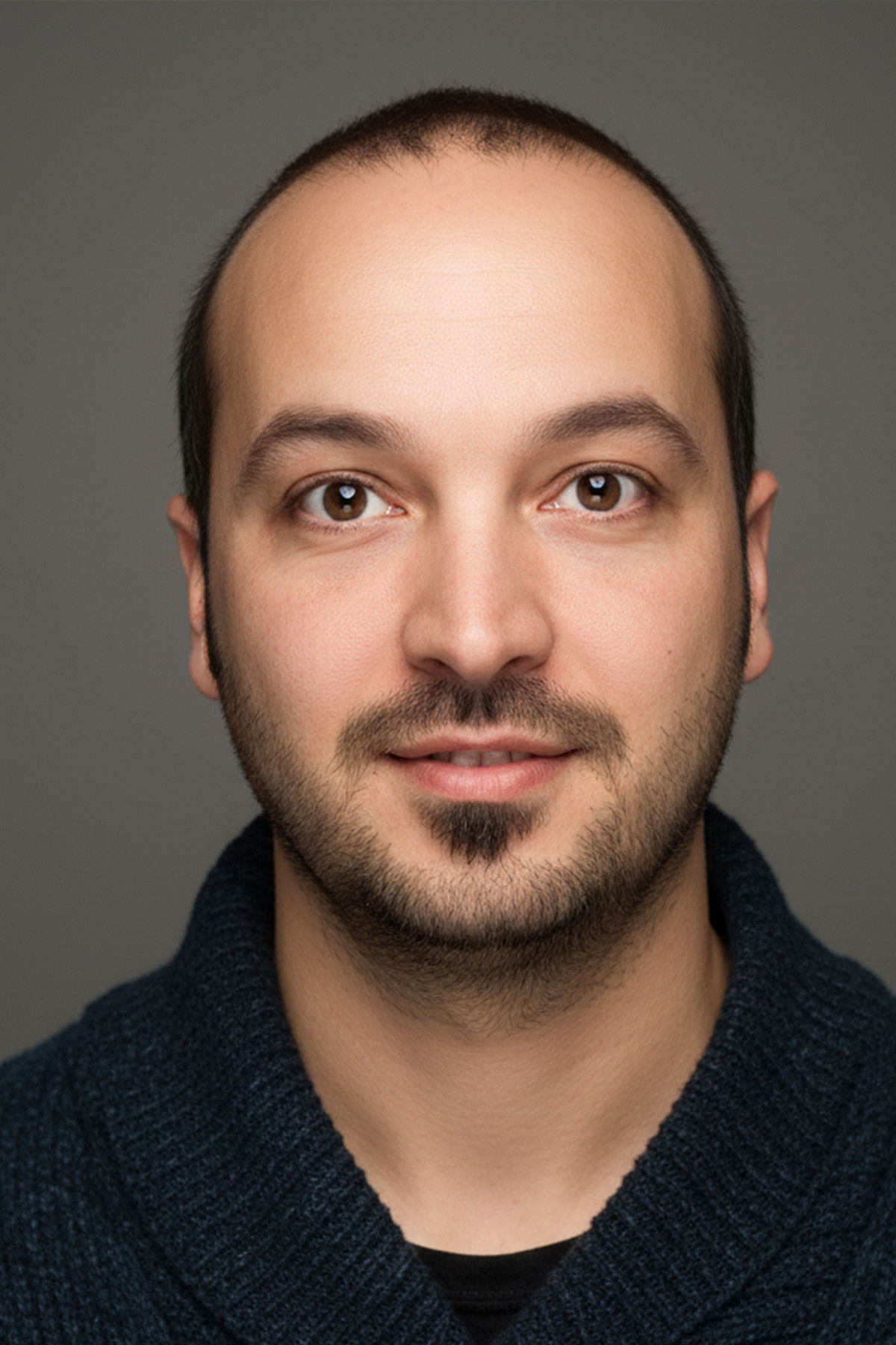 et billede af Mustafa Oral