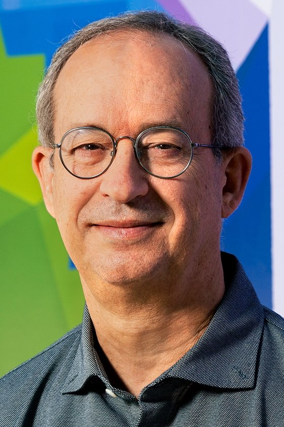 et billede af Dean Gordon