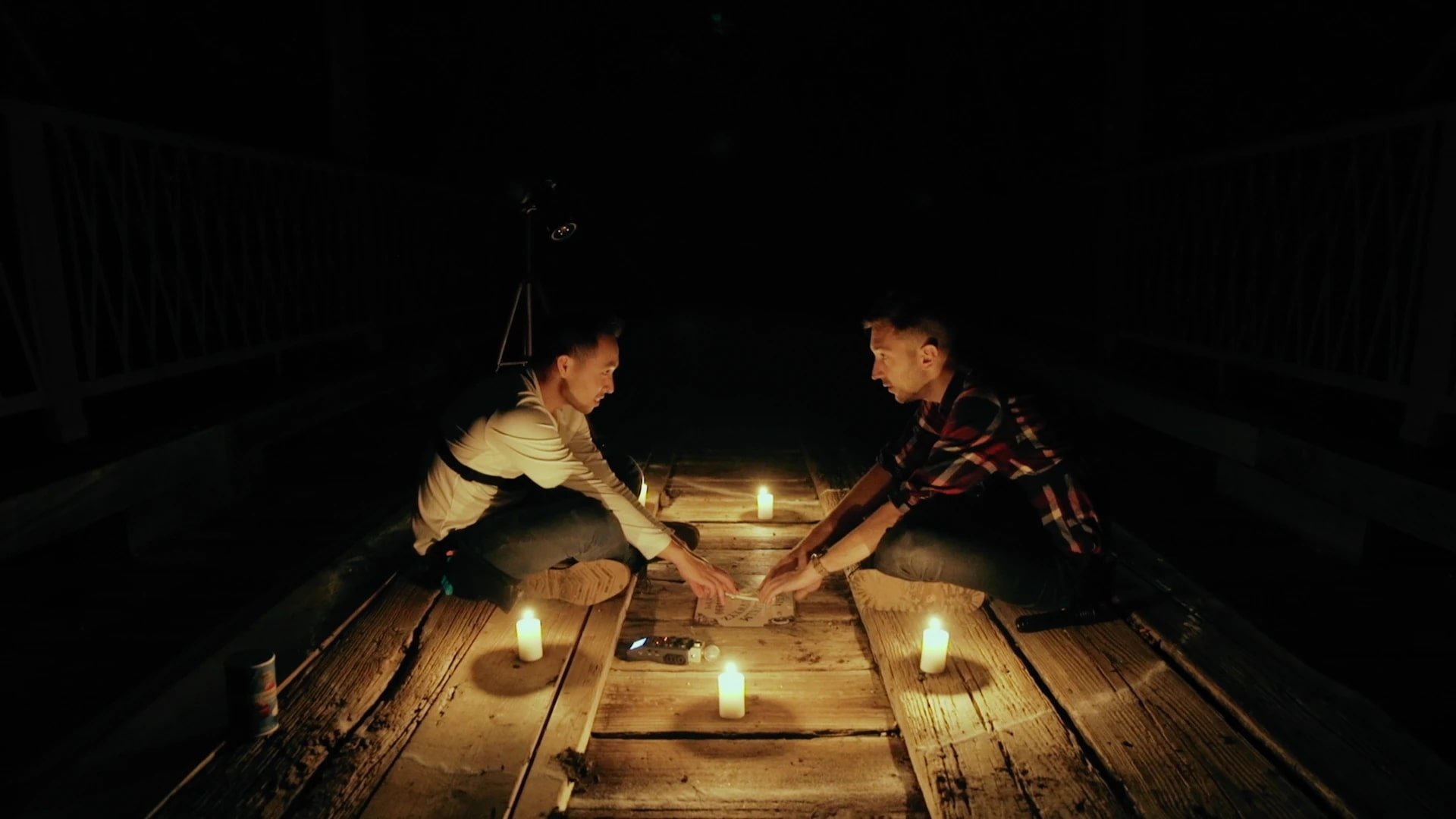 Buzzfeed Unsolved Supernatural background