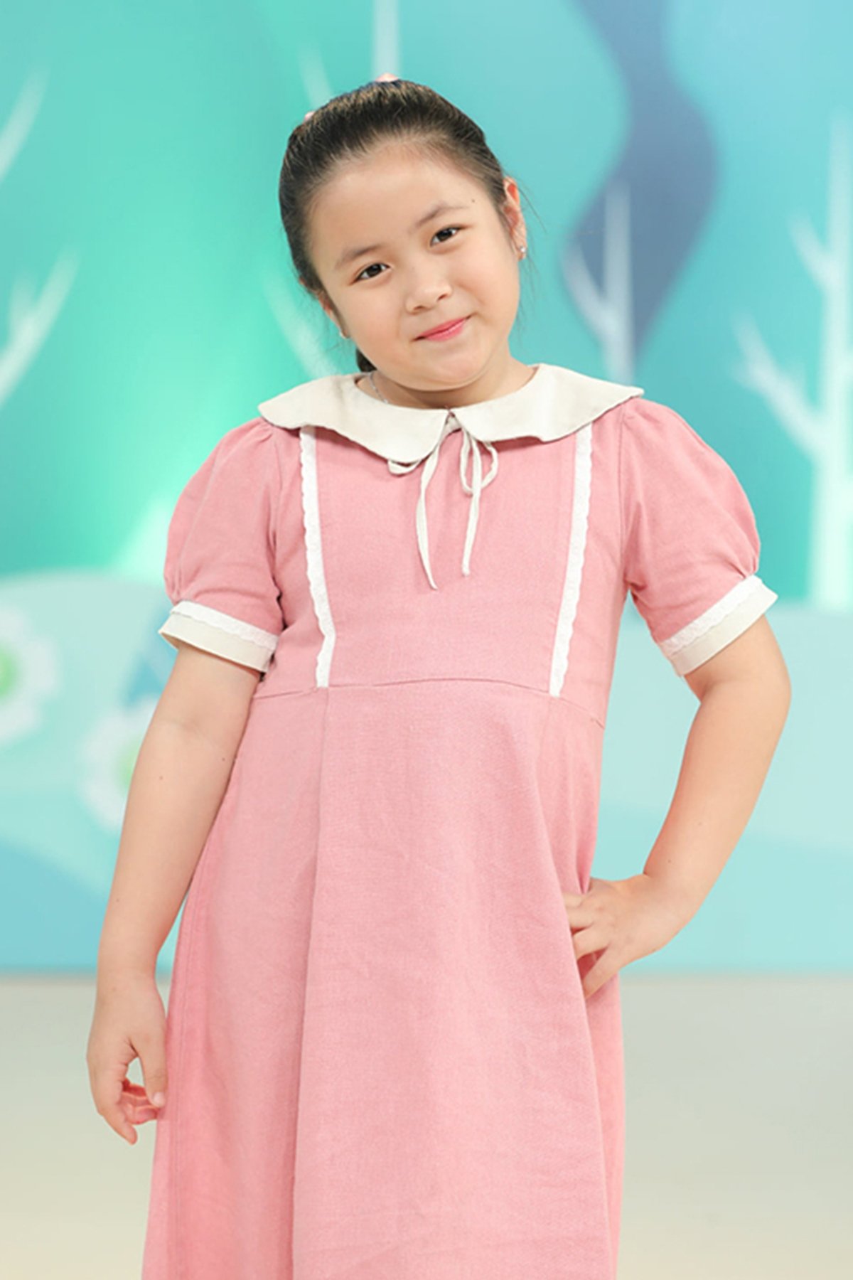 Ngân Chi's picture in the cast