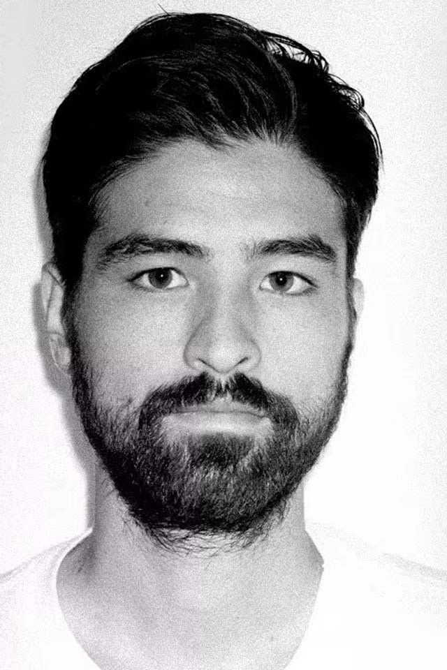 et billede af Jon Nguyen