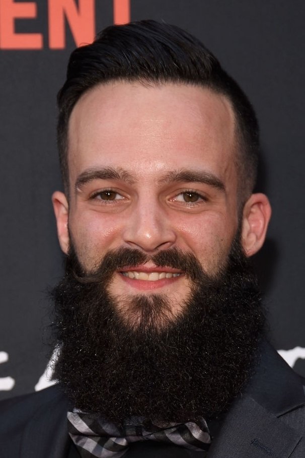 et billede af Derek K. Moore