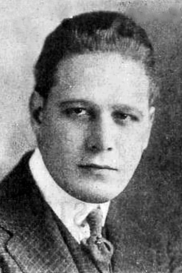 et billede af Harry Schumm