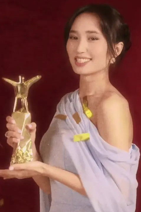 et billede af Omarova Amira