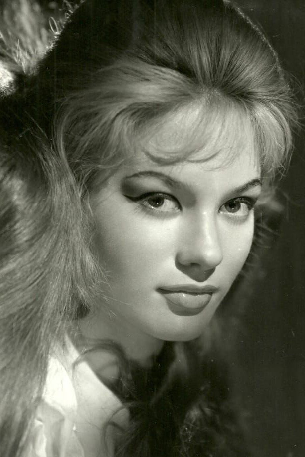 Gillian Hills fotoğraf 2