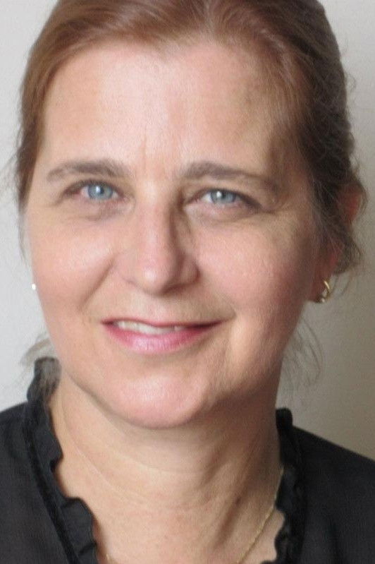 et billede af Dhenyze Iwone