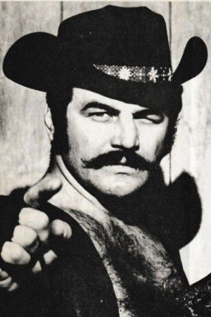 et billede af John Lanzo