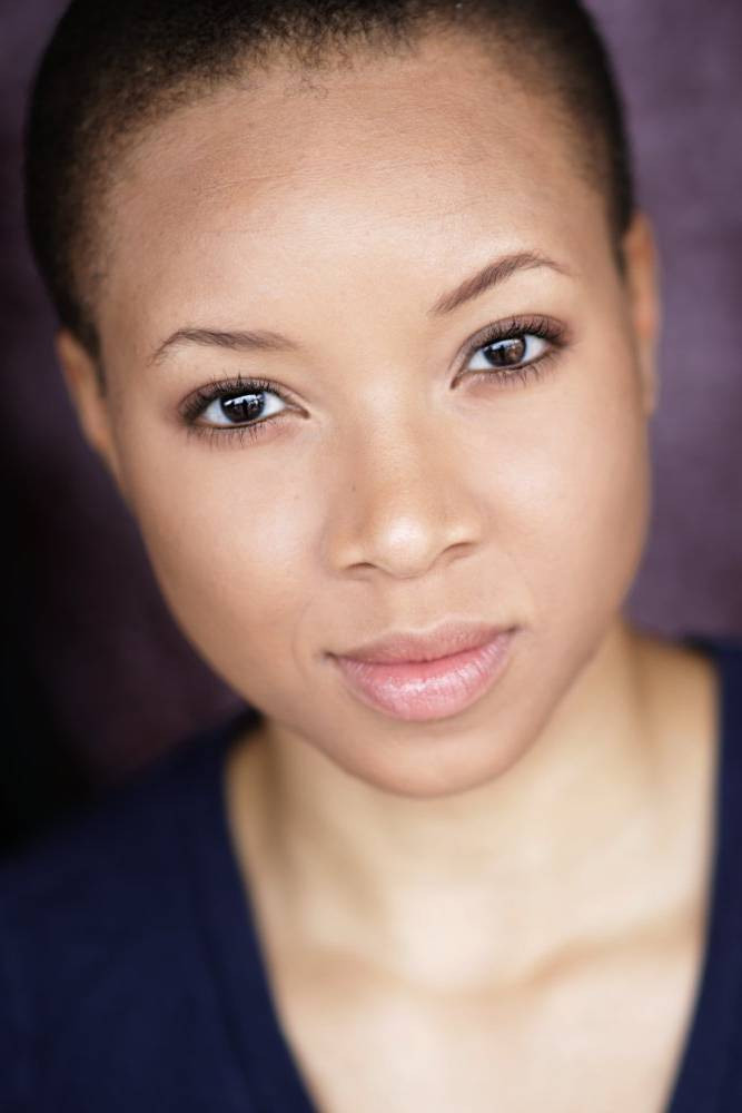 et billede af Jasmine B. Johnson