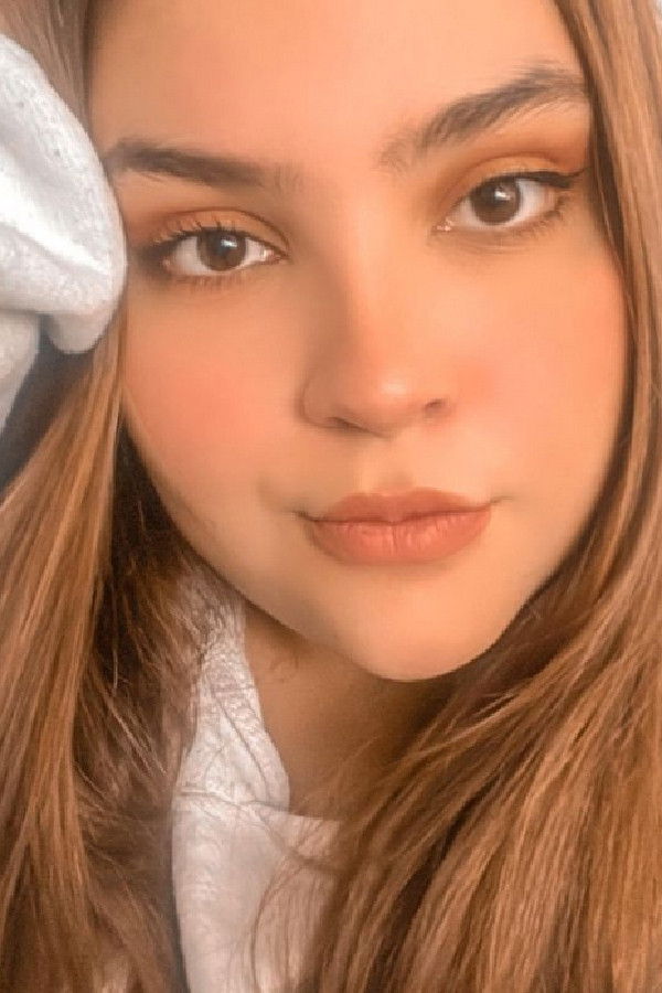 et billede af Carolina Anzures