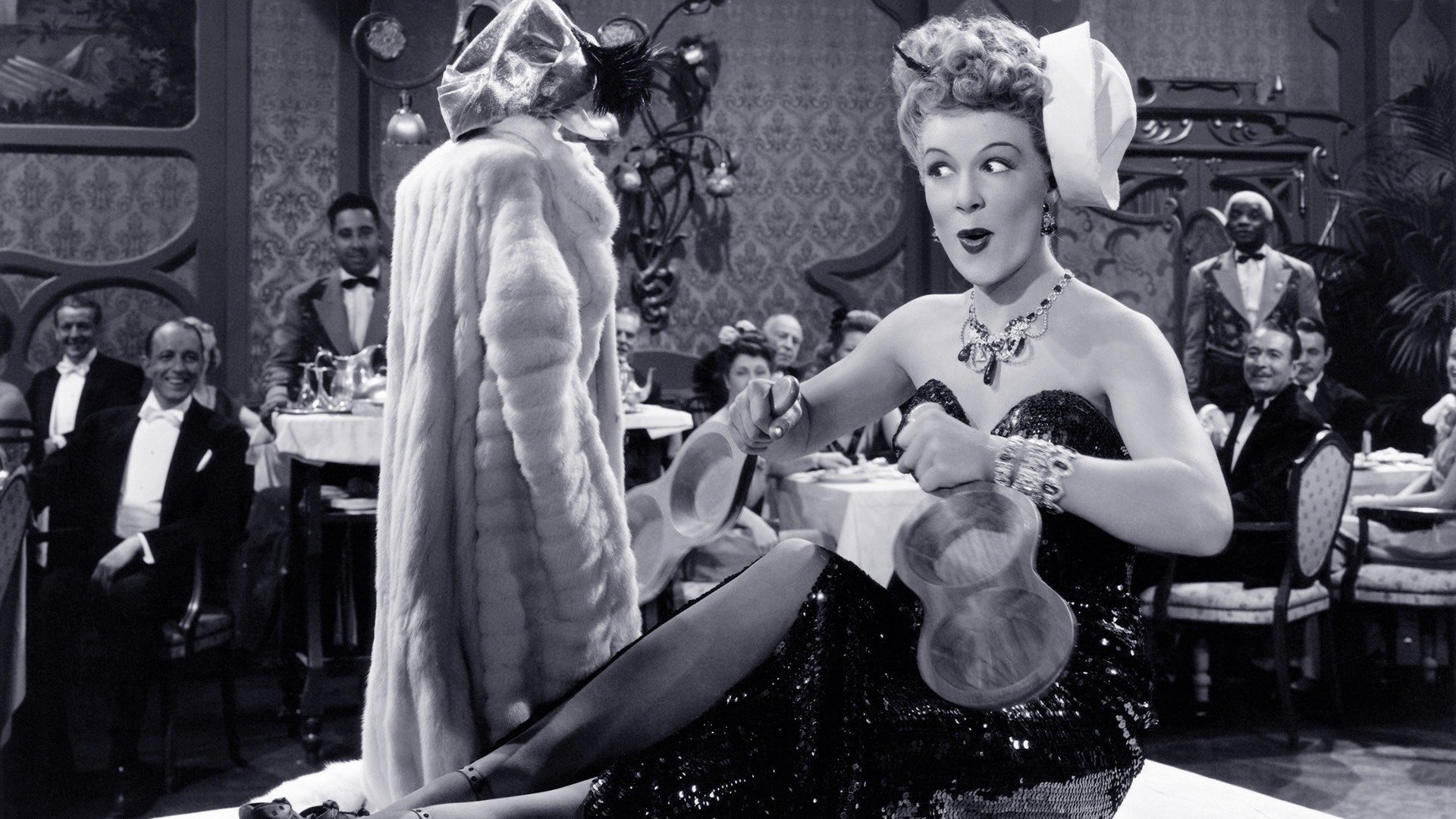 Incendiary Blonde (1945)