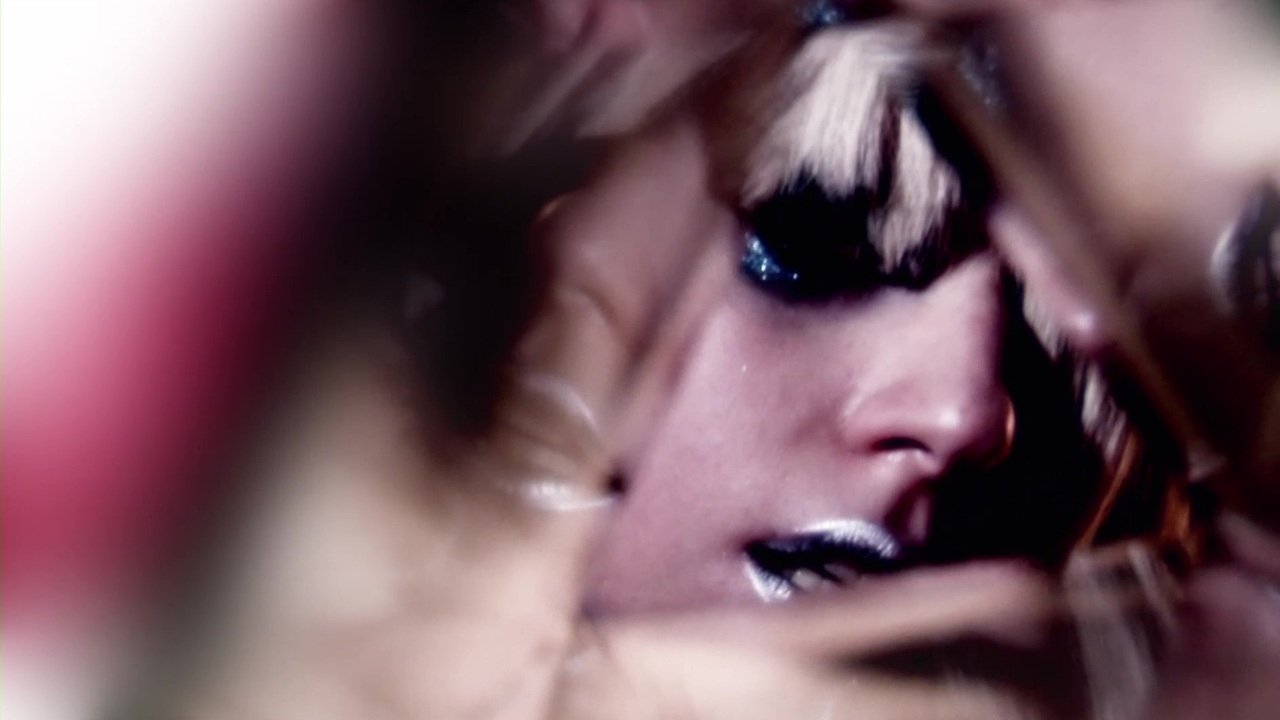 Dazed Digital (2009)