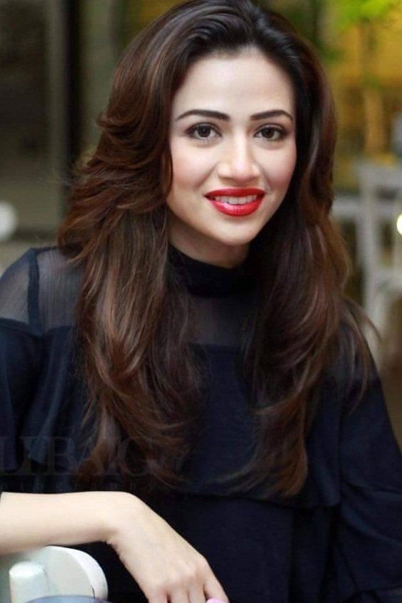 et billede af Sana Javed