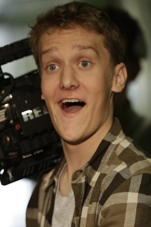 et billede af Cameron Covell