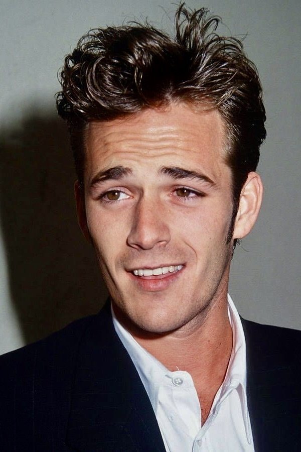 Luke Perry as Charlie