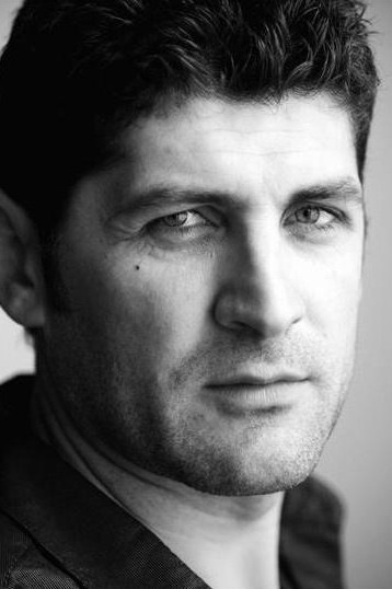 et billede af Sokol Cahani