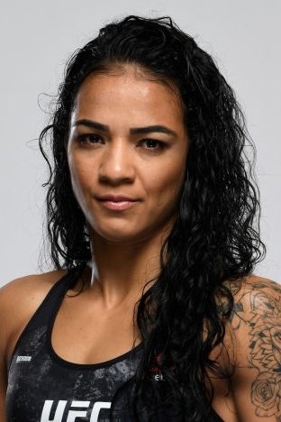 et billede af Viviane Araújo